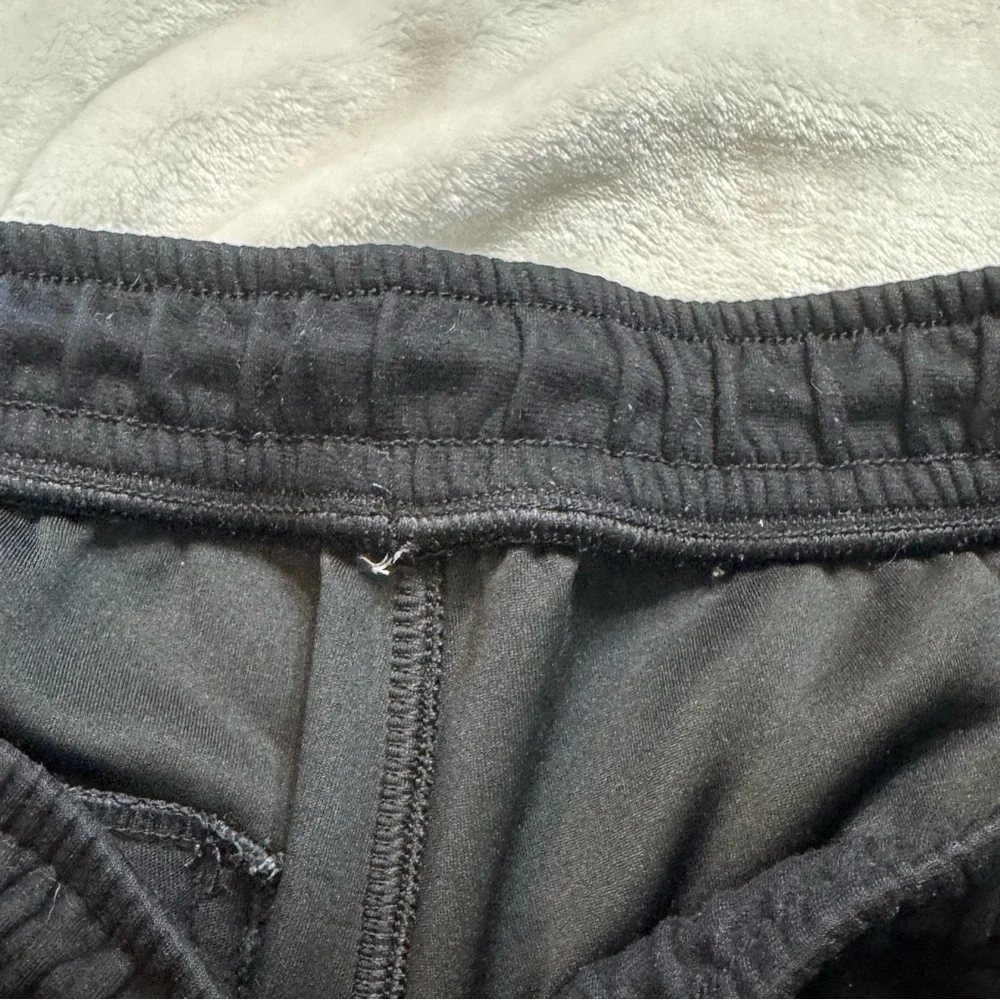 American Eagle Outfitters Mens Black and Tan Joggers - Picture 8 of 8